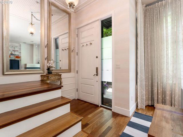 2018 Nw 16TH Ave, Portland, OR 97209