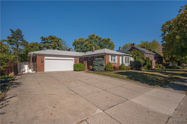 3710 Main Street, Amherst, NY 14226