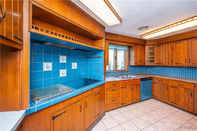 3710 Main Street, Amherst, NY 14226