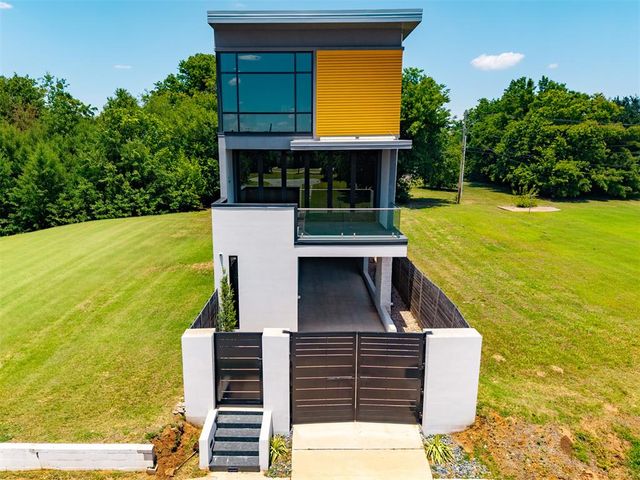 619 NE 5th Street, Oklahoma City, OK 73104