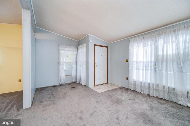 217 KNOLLWOOD LN, Reading, PA 19606