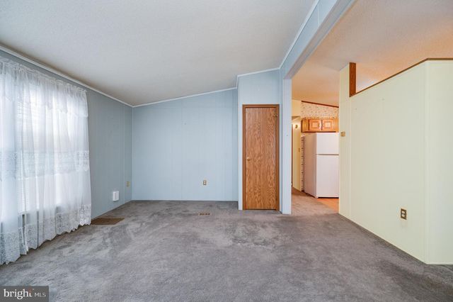 217 KNOLLWOOD LN, Reading, PA 19606