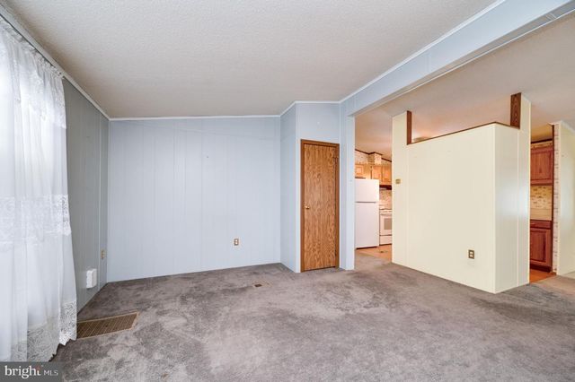 217 KNOLLWOOD LN, Reading, PA 19606