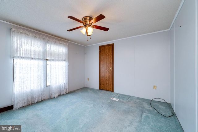 217 KNOLLWOOD LN, Reading, PA 19606