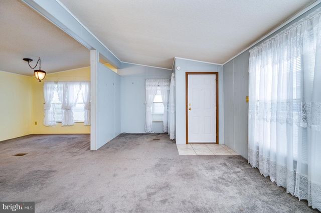 217 KNOLLWOOD LN, Reading, PA 19606