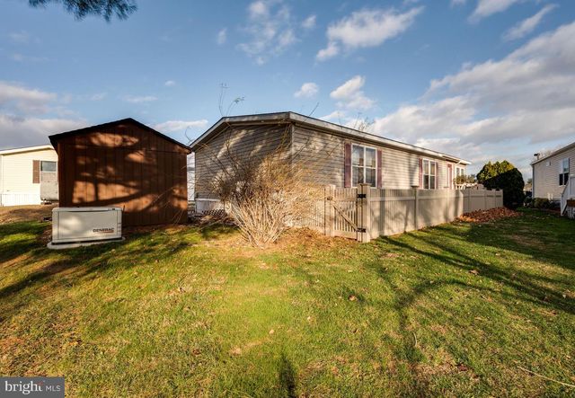 217 KNOLLWOOD LN, Reading, PA 19606