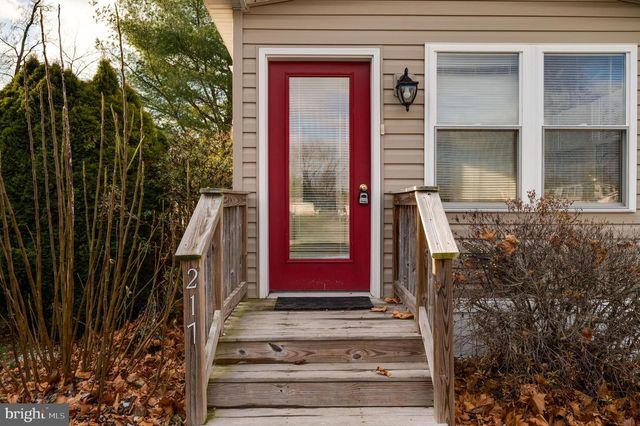 217 KNOLLWOOD LN, Reading, PA 19606