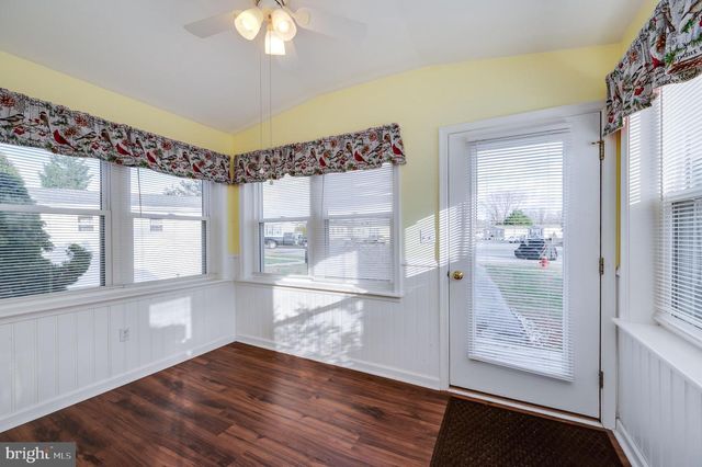 217 KNOLLWOOD LN, Reading, PA 19606