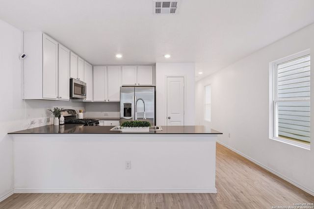 7618 Aston Cross, San Antonio, TX 78253