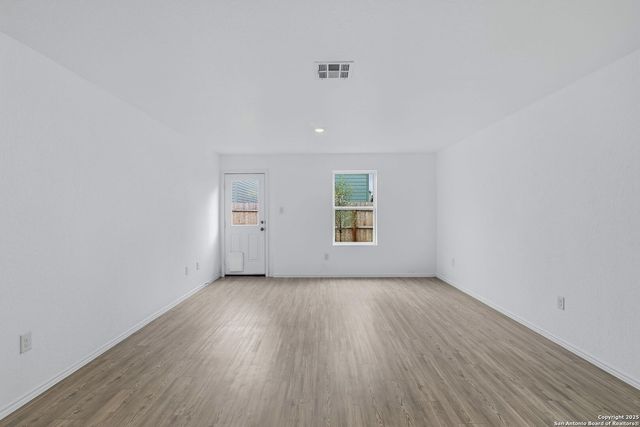 7618 Aston Cross, San Antonio, TX 78253