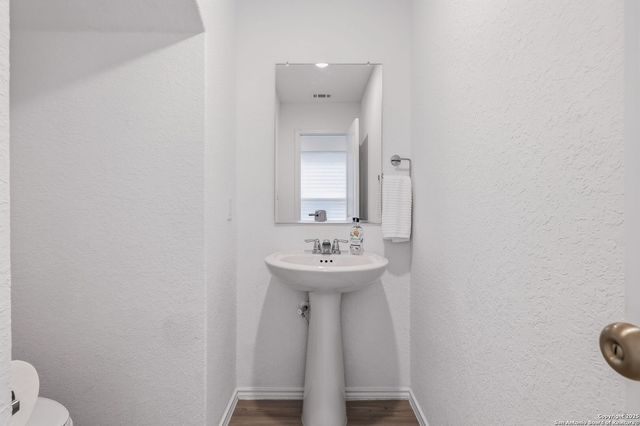 7618 Aston Cross, San Antonio, TX 78253