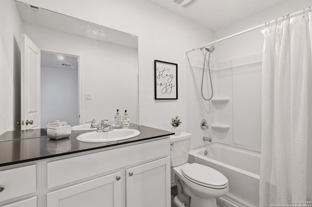 7618 Aston Cross, San Antonio, TX 78253