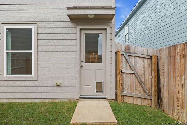 7618 Aston Cross, San Antonio, TX 78253