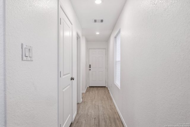 7618 Aston Cross, San Antonio, TX 78253