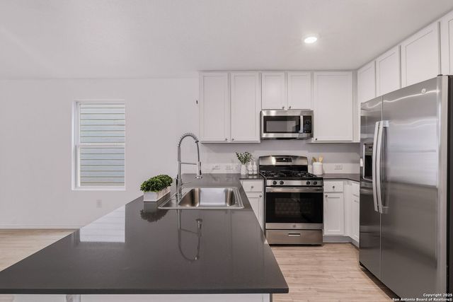 7618 Aston Cross, San Antonio, TX 78253