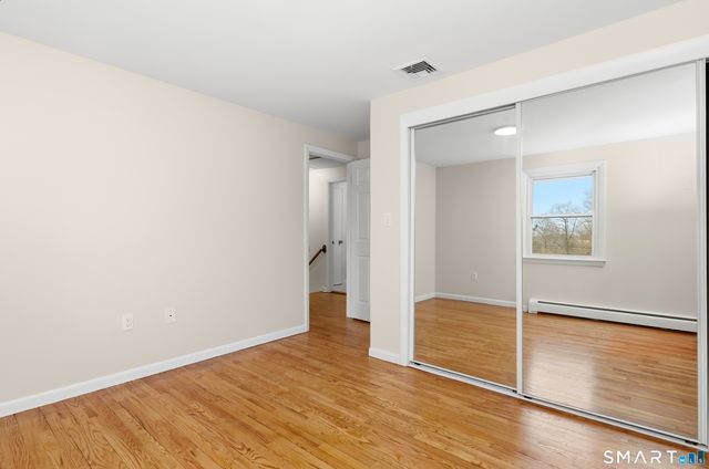 46 Rainbow Court, Hamden, CT 06514