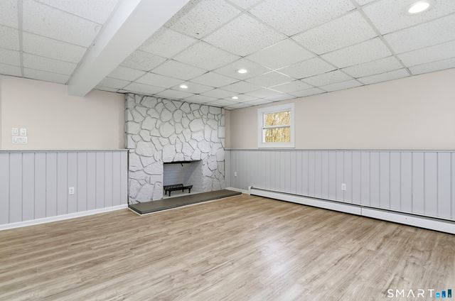 46 Rainbow Court, Hamden, CT 06514