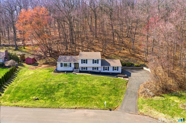 46 Rainbow Court, Hamden, CT 06514