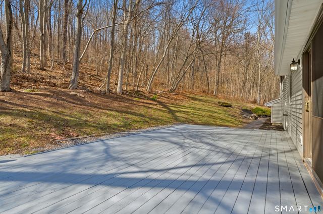 46 Rainbow Court, Hamden, CT 06514