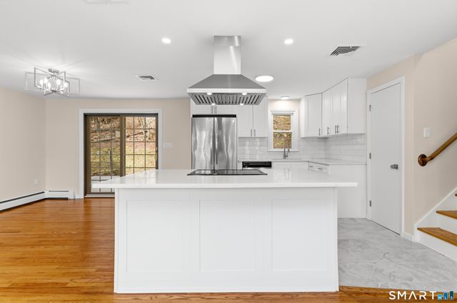 46 Rainbow Court, Hamden, CT 06514