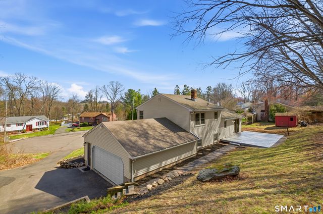 46 Rainbow Court, Hamden, CT 06514