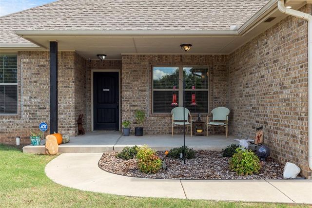 1692 Appaloosa Drive, Blanchard, OK 73010