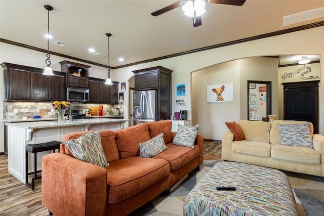 1692 Appaloosa Drive, Blanchard, OK 73010