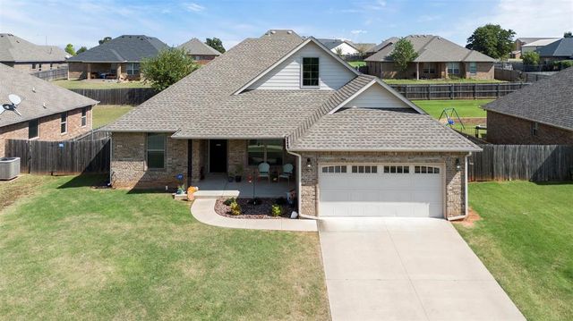 1692 Appaloosa Drive, Blanchard, OK 73010