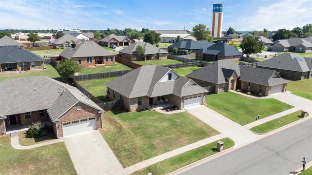 1692 Appaloosa Drive, Blanchard, OK 73010