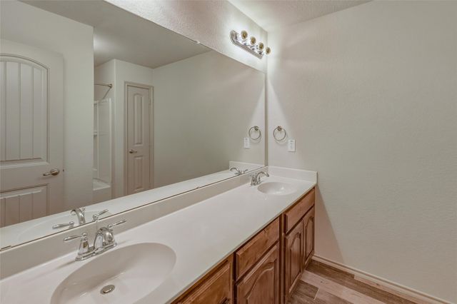 2233 Caroline Drive, Weatherford, TX 76087