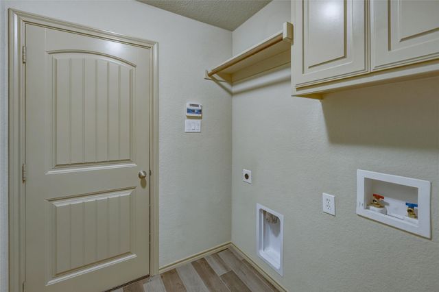 2233 Caroline Drive, Weatherford, TX 76087