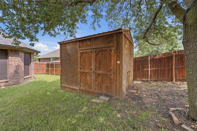 2233 Caroline Drive, Weatherford, TX 76087