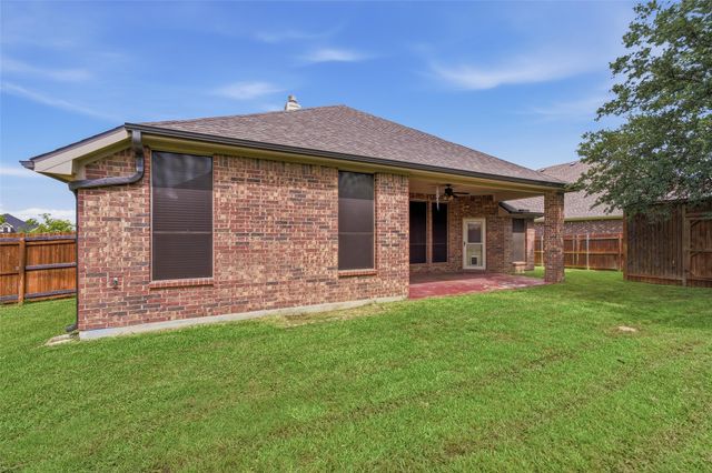 2233 Caroline Drive, Weatherford, TX 76087