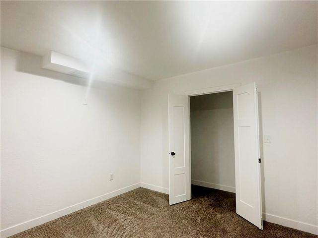 2505 S 18th Street, St Joseph, MO 64503