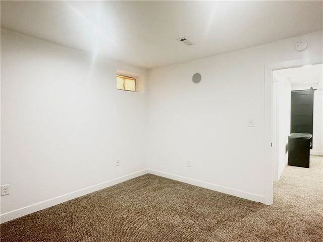 2505 S 18th Street, St Joseph, MO 64503