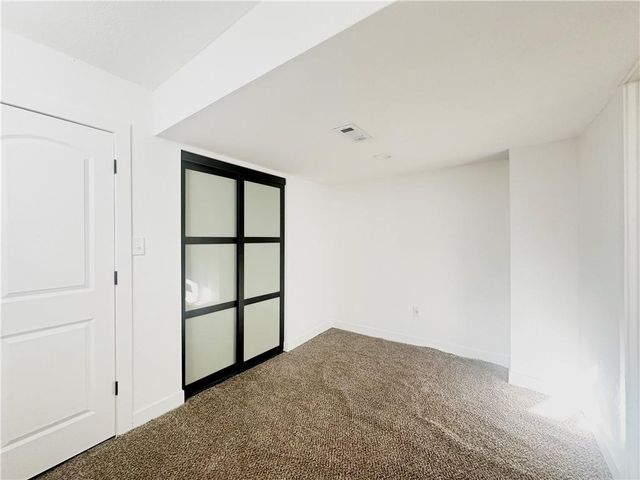 2505 S 18th Street, St Joseph, MO 64503