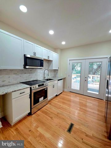 1110 W 6TH ST, Wilmington, DE 19805
