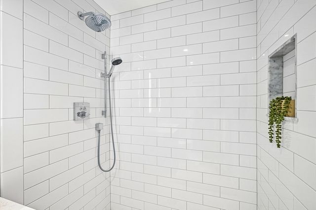28-32 Atlantic Ave 628, Boston, MA 02110