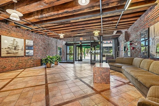 28-32 Atlantic Ave 628, Boston, MA 02110