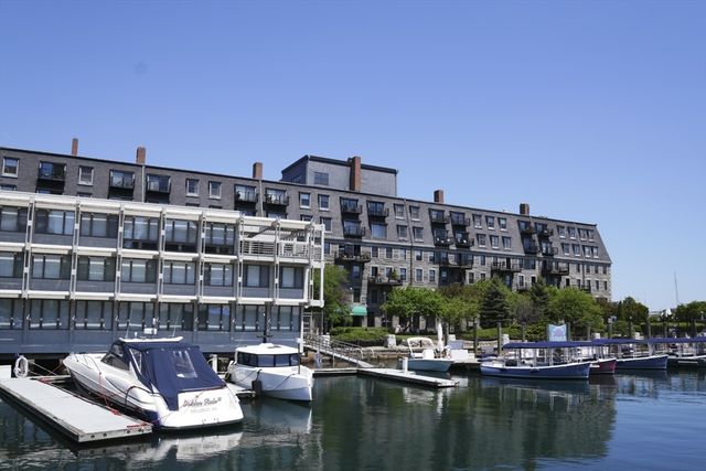 28-32 Atlantic Ave 628, Boston, MA 02110