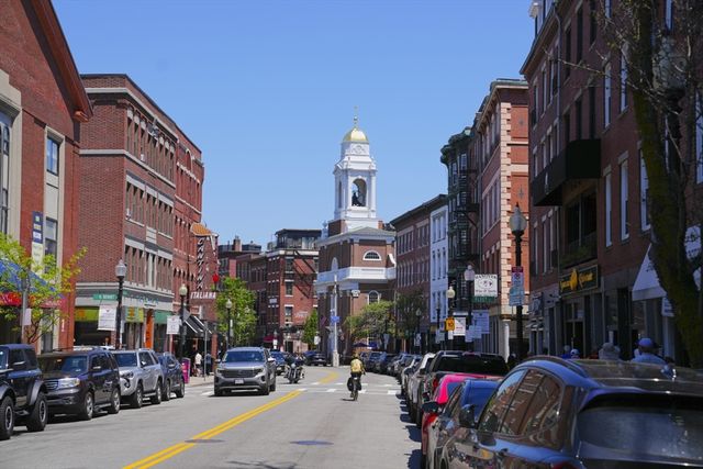 28-32 Atlantic Ave 628, Boston, MA 02110