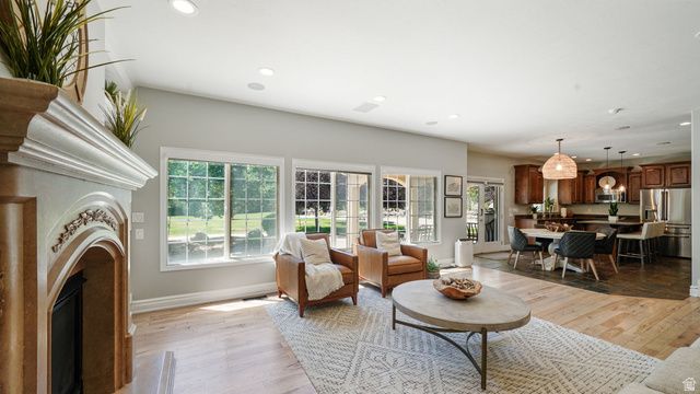 11597 N SUNSET HILLS DR, Highland, UT 84003