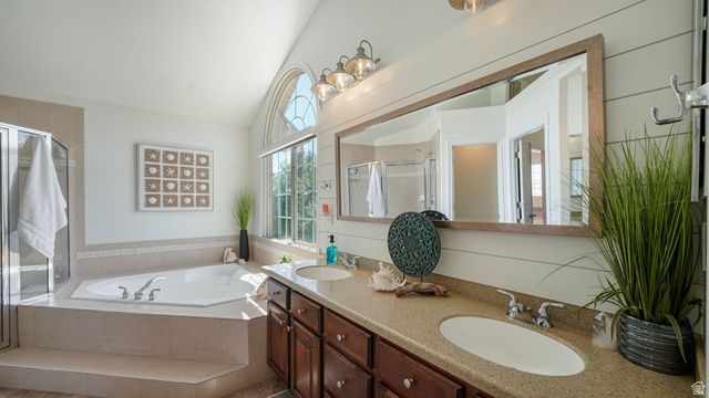 11597 N SUNSET HILLS DR, Highland, UT 84003