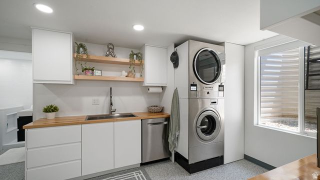 11597 N SUNSET HILLS DR, Highland, UT 84003