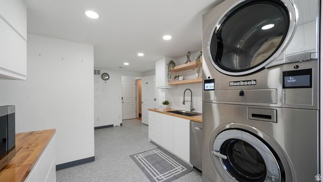 11597 N SUNSET HILLS DR, Highland, UT 84003