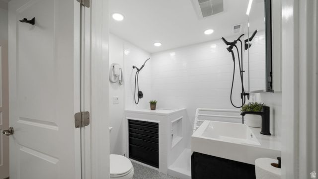 11597 N SUNSET HILLS DR, Highland, UT 84003