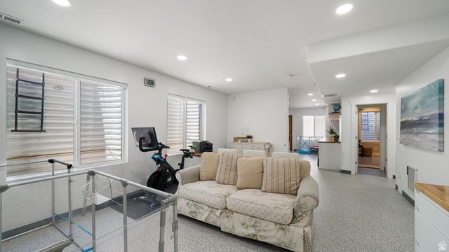 11597 N SUNSET HILLS DR, Highland, UT 84003