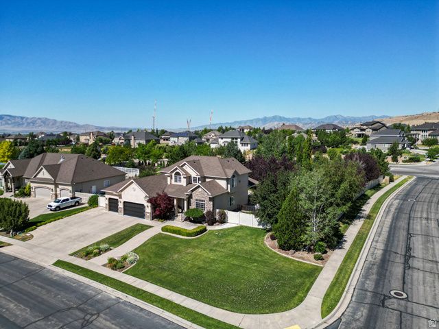 11597 N SUNSET HILLS DR, Highland, UT 84003