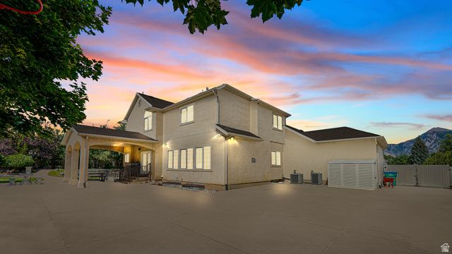 11597 N SUNSET HILLS DR, Highland, UT 84003