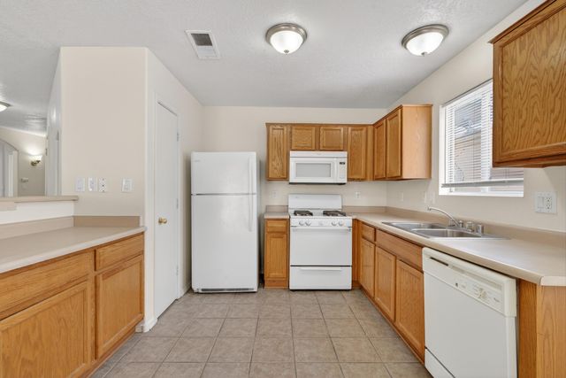 6831 Sirocco Place NW, Albuquerque, NM 87114